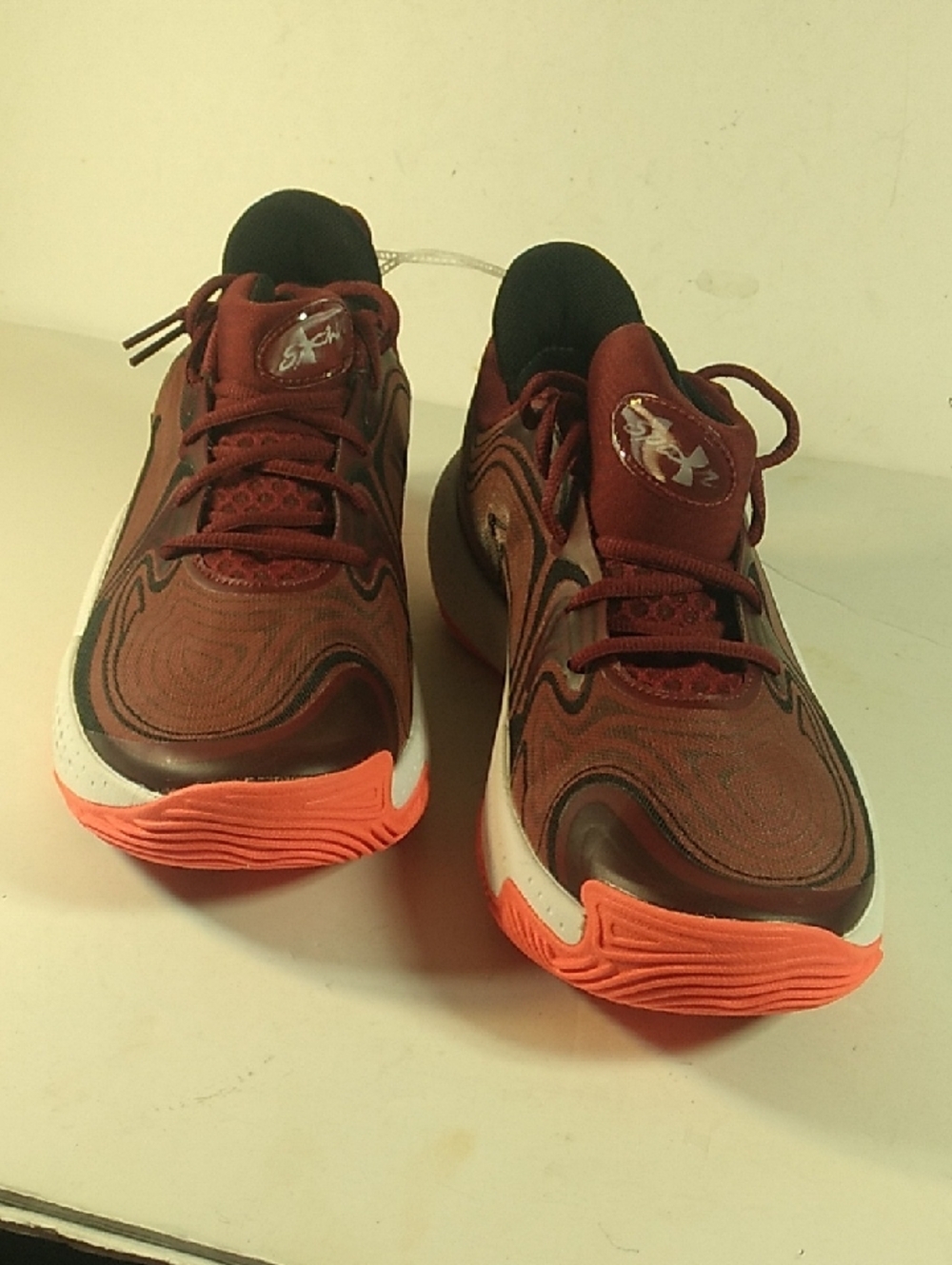 New, Under Armour Maroon and Black Unisex Training Shoes Size M9.5/W11 Sneaker.